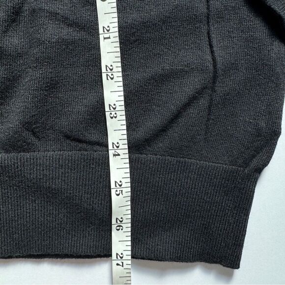 Banana Republic Black Luxe Sweater Collection V-Neck Size Medium NWT - Picture 5 of 7